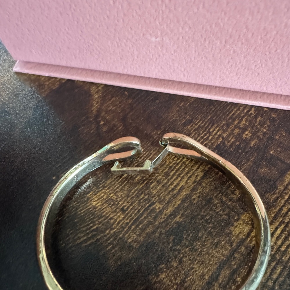 Elegant Gold and Orange Bracelet - Picture 2 of 3